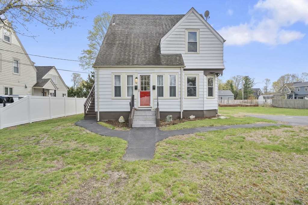 57 Battery St., Abington, Massachusetts, 3 Bedrooms Bedrooms, 8 Rooms Rooms,2 BathroomsBathrooms,Residential Income,For Sale,Battery St.,73506165