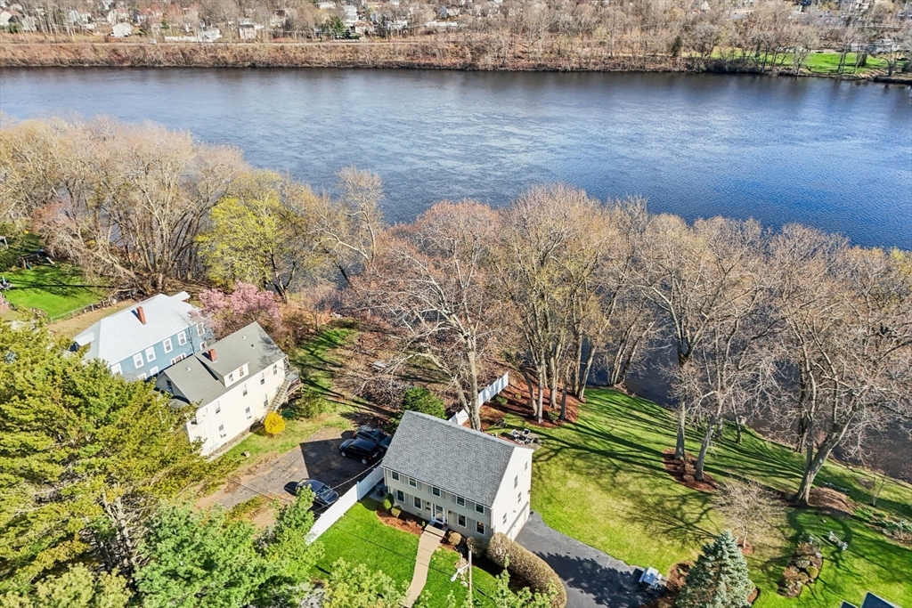 96 Margin St, Haverhill, Massachusetts, 3 Bedrooms Bedrooms, 8 Rooms Rooms,2.5 BathroomsBathrooms,Residential,For Sale,Margin St,73506214