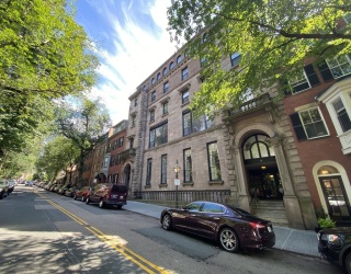 70 Mt Vernon, Boston, Massachusetts, 3 Bedrooms Bedrooms, 6 Rooms Rooms,2 BathroomsBathrooms,Residential,For Sale,Mt Vernon,73506224
