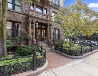 416 Marlborough St, Boston, Massachusetts, 2 Bedrooms Bedrooms, 4 Rooms Rooms,2 BathroomsBathrooms,Residential,For Sale,Marlborough St,73506094