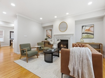 69 High Street, Boston, Massachusetts, 3 Bedrooms Bedrooms, 6 Rooms Rooms,2.5 BathroomsBathrooms,Residential,For Sale,High Street,73505521