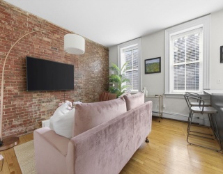 30 E Springfield St, Boston, Massachusetts, 2 Bedrooms Bedrooms, 4 Rooms Rooms,1 BathroomBathrooms,Residential,For Sale,E Springfield St,73505889