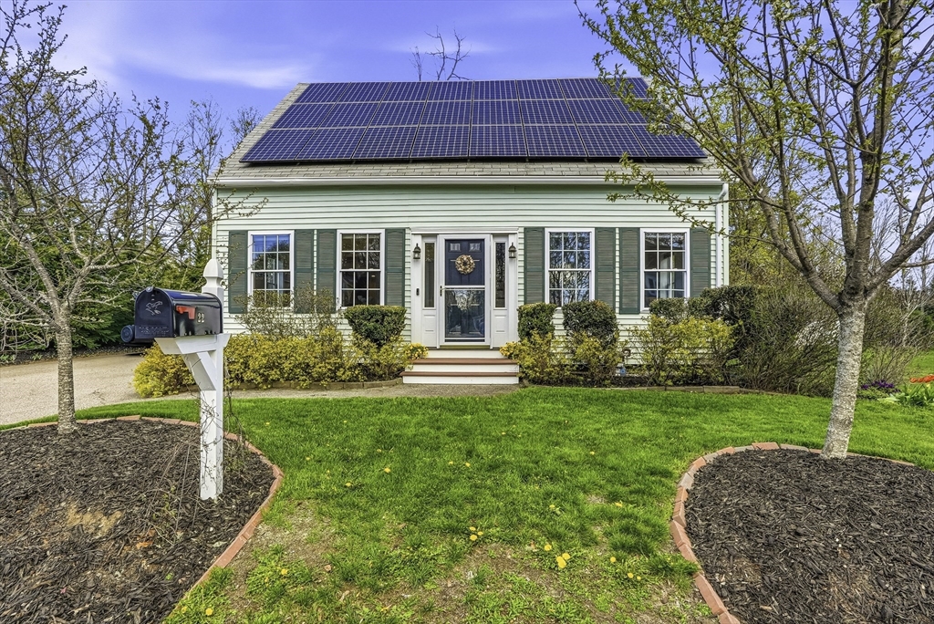 22 South Street, Medfield, Massachusetts, 4 Bedrooms Bedrooms, 10 Rooms Rooms,3 BathroomsBathrooms,Residential,For Sale,South Street,73500302