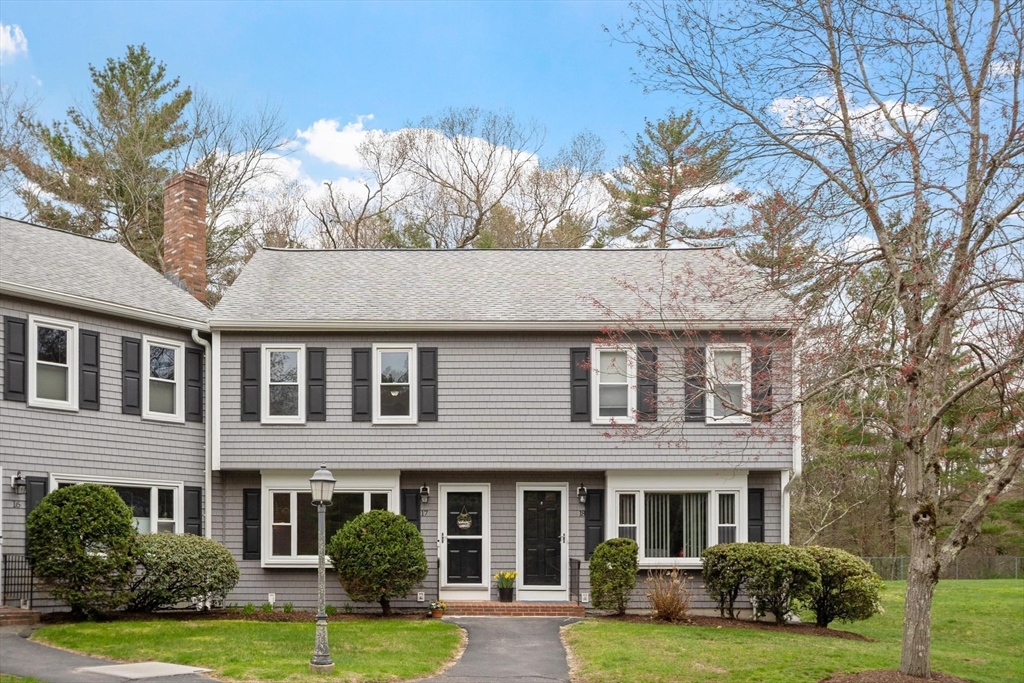 17 Sharron Drive, Easton, Massachusetts, 2 Bedrooms Bedrooms, 6 Rooms Rooms,2 BathroomsBathrooms,Residential,For Sale,Sharron Drive,73506337