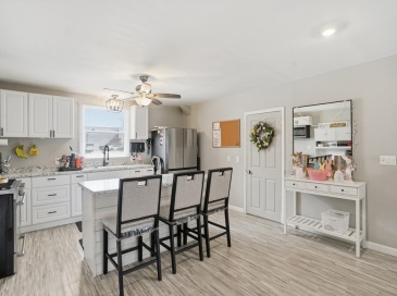 16 Brown St, North Providence, Rhode Island, 6 Bedrooms Bedrooms, 15 Rooms Rooms,3 BathroomsBathrooms,Residential Income,For Sale,Brown St,73506366