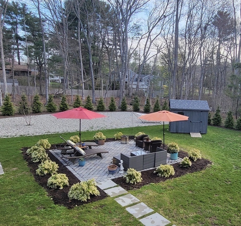 53 Chestnut St, Hanover, Massachusetts, 3 Bedrooms Bedrooms, 8 Rooms Rooms,2 BathroomsBathrooms,Residential,For Sale,Chestnut St,73506233