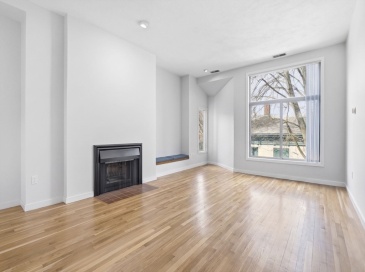 581 Mount Auburn Street, Cambridge, Massachusetts, 3 Bedrooms Bedrooms, 6 Rooms Rooms,2.5 BathroomsBathrooms,Residential,For Sale,Mount Auburn Street,73506381