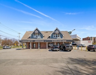 567 Fellsway, Medford, Massachusetts, ,Commercial Sale,For Sale,Fellsway,73506422