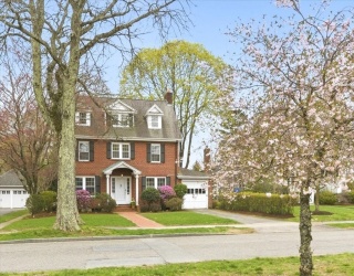 238 Harris Ave., Needham, Massachusetts, 6 Bedrooms Bedrooms, 10 Rooms Rooms,3.5 BathroomsBathrooms,Residential,For Sale,Harris Ave.,73506281