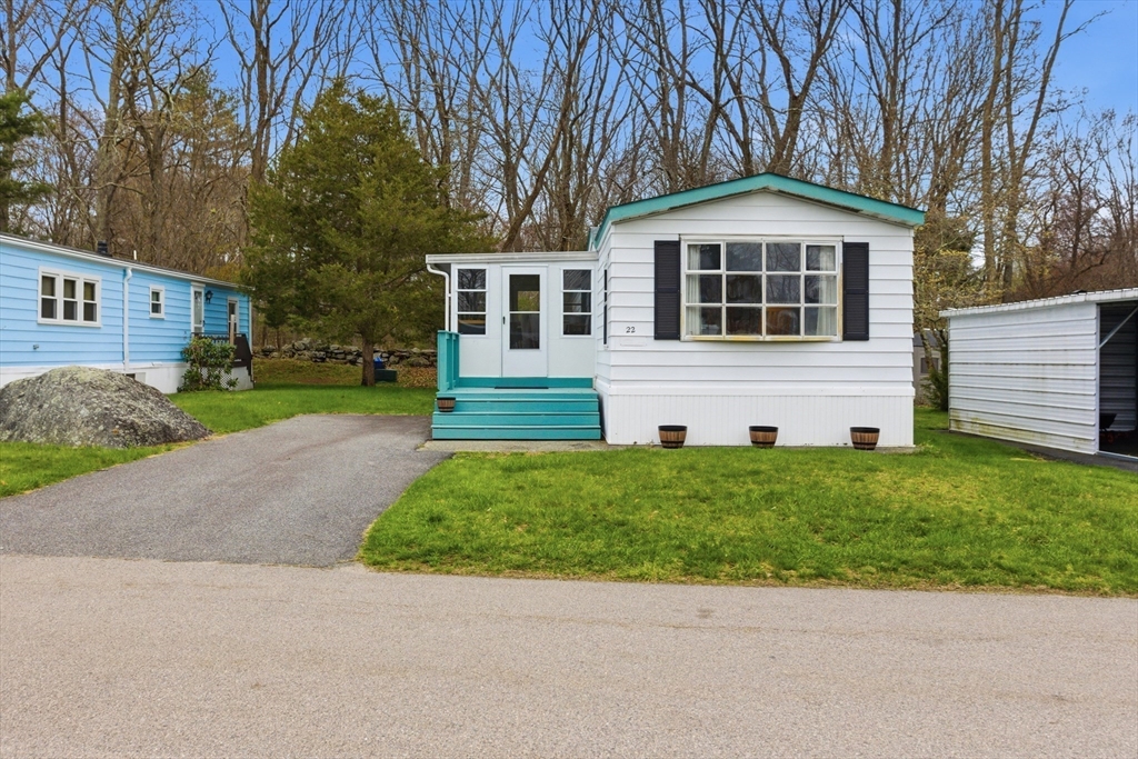 22 Southway, Taunton, Massachusetts, 2 Bedrooms Bedrooms, 4 Rooms Rooms,2 BathroomsBathrooms,Residential,For Sale,Southway,73503588