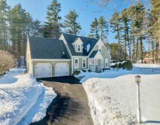 17 Ice Pond Drive, Rowley, Massachusetts, 3 Bedrooms Bedrooms, 8 Rooms Rooms,2 BathroomsBathrooms,Residential,For Sale,Ice Pond Drive,73482571