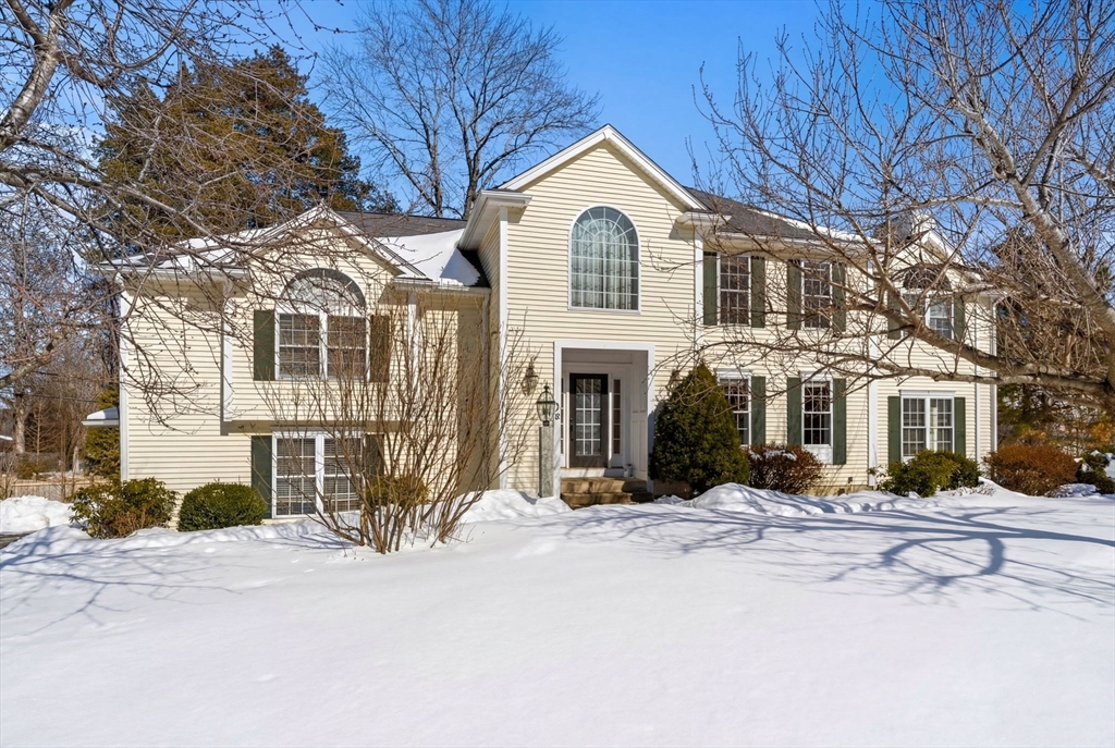 36 Lucey Dr, Newburyport, Massachusetts, 5 Bedrooms Bedrooms, 11 Rooms Rooms,3.5 BathroomsBathrooms,Residential,For Sale,Lucey Dr,73483447