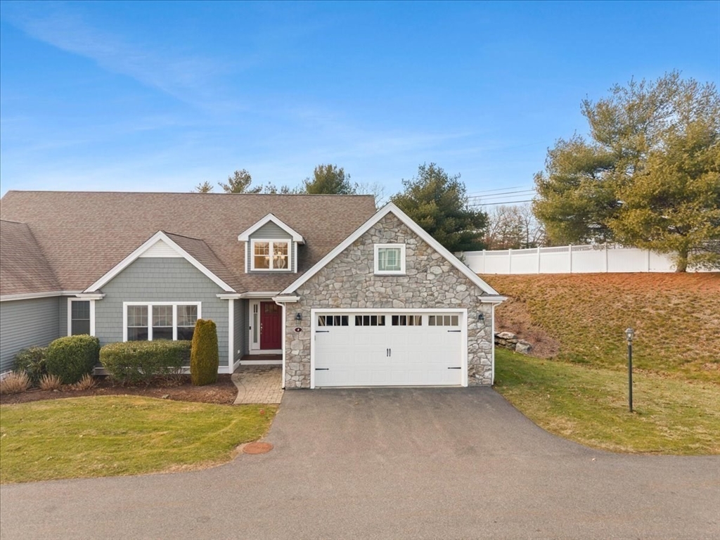 8 Eagle Way, Lakeville, Massachusetts, 2 Bedrooms Bedrooms, 5 Rooms Rooms,2 BathroomsBathrooms,Residential,For Sale,Eagle Way,73477062