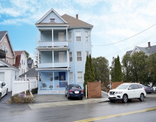 109 Ferry St, Lawrence, Massachusetts, 11 Bedrooms Bedrooms, 19 Rooms Rooms,4 BathroomsBathrooms,Residential Income,For Sale,Ferry St,73487347