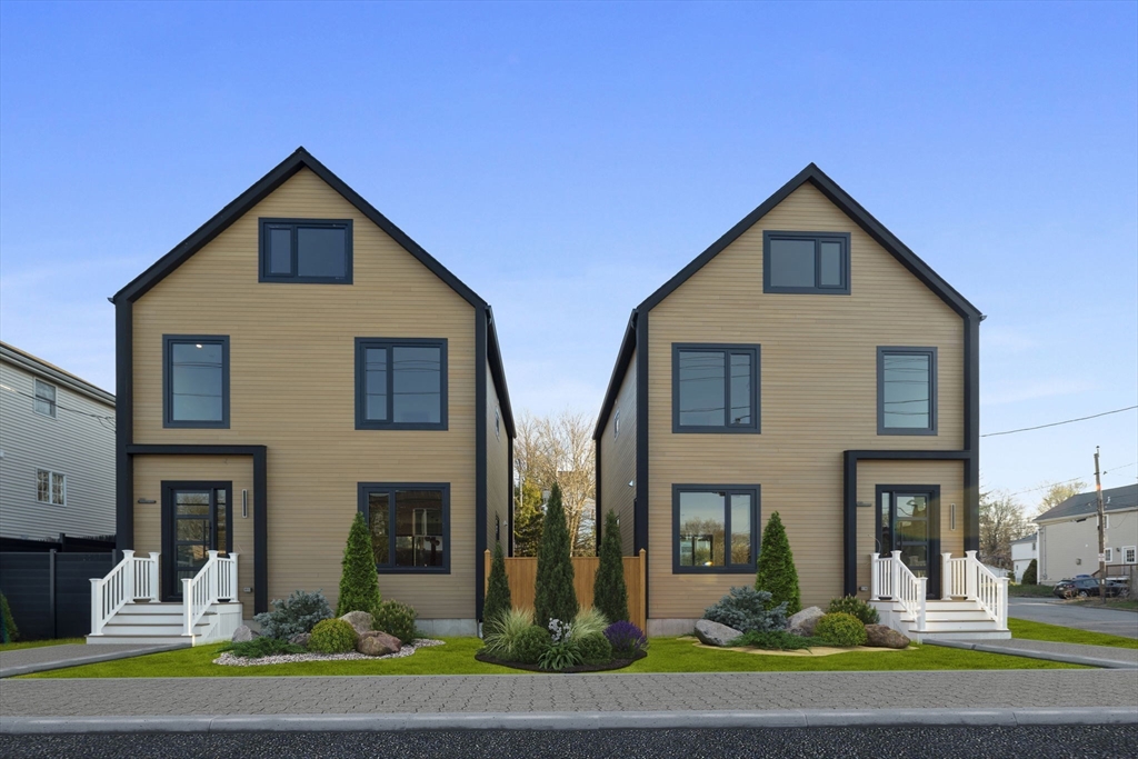 232 Lake Street, Waltham, Massachusetts, 3 Bedrooms Bedrooms, 7 Rooms Rooms,4.5 BathroomsBathrooms,Residential,For Sale,Lake Street,73506515