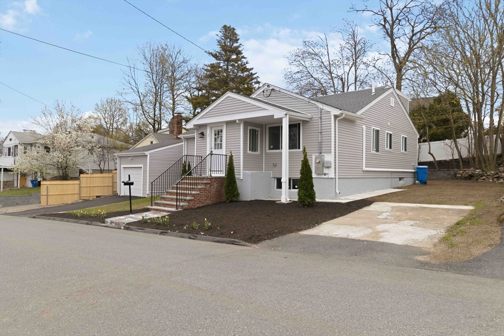 123 Pine Hill Cir, Waltham, Massachusetts, 4 Bedrooms Bedrooms, 9 Rooms Rooms,2 BathroomsBathrooms,Residential,For Sale,Pine Hill Cir,73506474