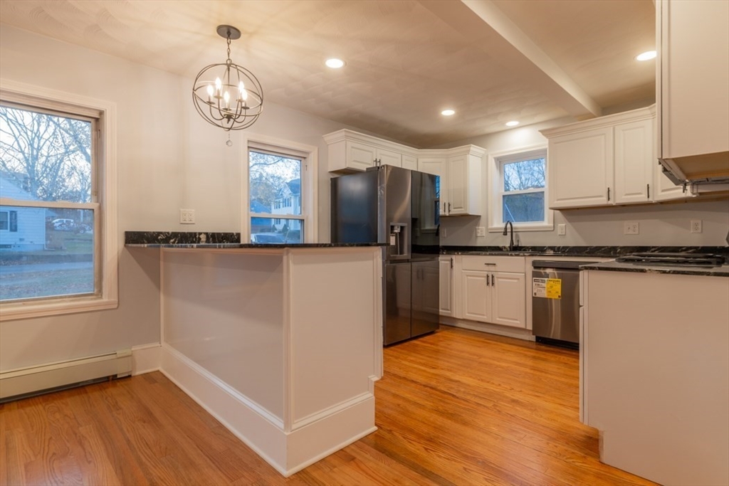 82 Pine, Attleboro, Massachusetts, 4 Bedrooms Bedrooms, 8 Rooms Rooms,2 BathroomsBathrooms,Residential,For Sale,Pine,73506537