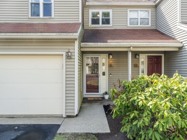 18 Thayer Pond Dr, Oxford, Massachusetts, 2 Bedrooms Bedrooms, 5 Rooms Rooms,1.5 BathroomsBathrooms,Residential,For Sale,Thayer Pond Dr,73506586