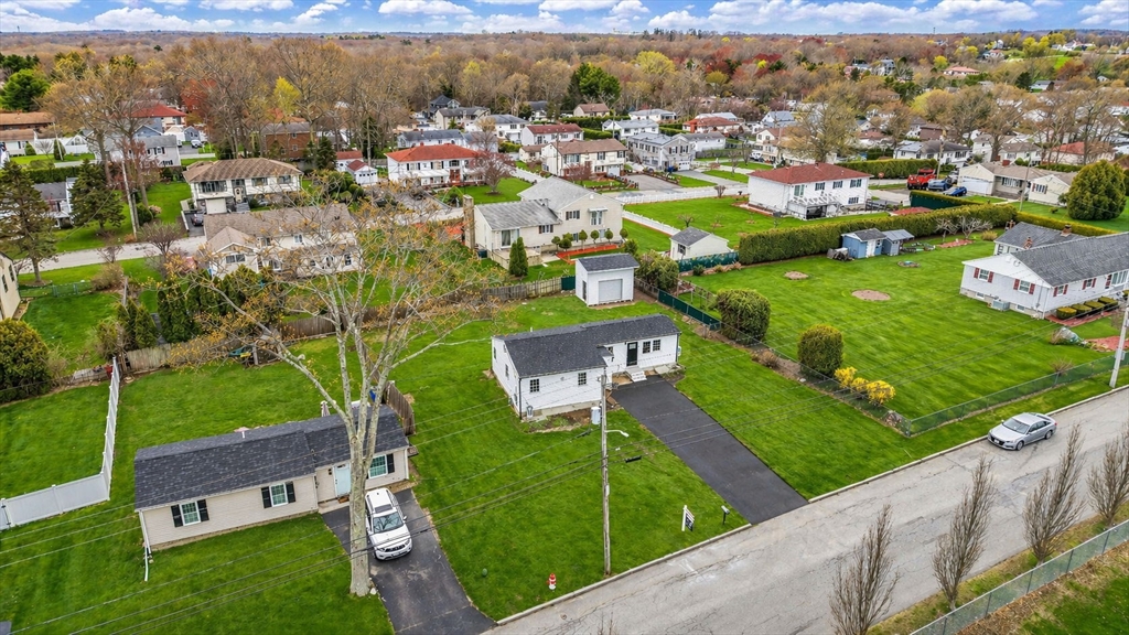715 Newhall St, Fall River, Massachusetts, 3 Bedrooms Bedrooms, 4 Rooms Rooms,1 BathroomBathrooms,Residential,For Sale,Newhall St,73506488