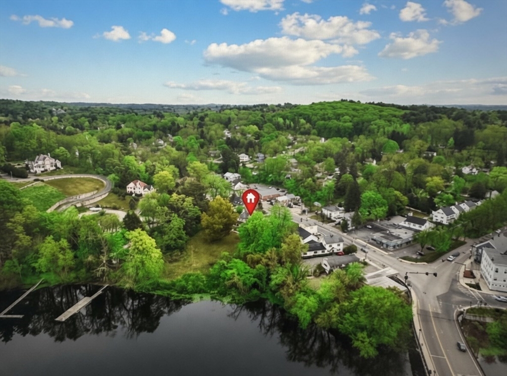 285 Main Street, Groveland, Massachusetts, 4 Bedrooms Bedrooms, 9 Rooms Rooms,2.5 BathroomsBathrooms,Residential,For Sale,Main Street,73506483