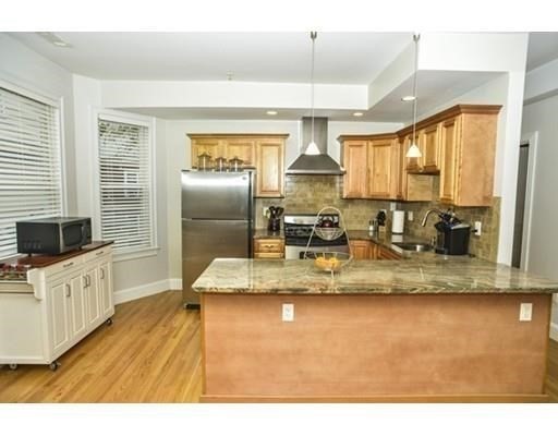 25 Aldrich, Somerville, Massachusetts, 4 Bedrooms Bedrooms, 6 Rooms Rooms,2 BathroomsBathrooms,Residential Lease,For Rent,Aldrich,73506628