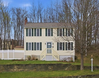 74 Bracken Drive, Marlborough, Massachusetts, 4 Bedrooms Bedrooms, 11 Rooms Rooms,3.5 BathroomsBathrooms,Residential,For Sale,Bracken Drive,73506646