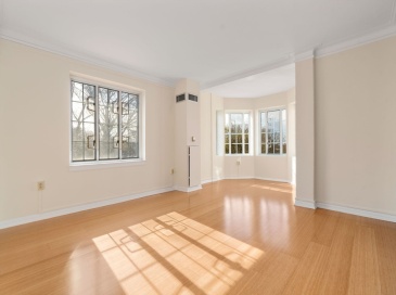 20 Chapel St, Brookline, Massachusetts, 1 Bedroom Bedrooms, 2 Rooms Rooms,1 BathroomBathrooms,Residential,For Sale,Chapel St,73506630