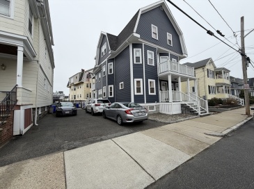 35-37 John St, Malden, Massachusetts, 3 Bedrooms Bedrooms, 4 Rooms Rooms,1 BathroomBathrooms,Residential Lease,For Rent,John St,73506766