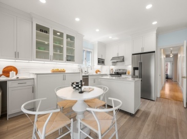 5 Washburn Terrace, Brookline, Massachusetts, 3 Bedrooms Bedrooms, 6 Rooms Rooms,2 BathroomsBathrooms,Residential,For Sale,Washburn Terrace,73506798