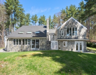 40 Hobbs Brook Road, Weston, Massachusetts, 3 Bedrooms Bedrooms, 10 Rooms Rooms,4.5 BathroomsBathrooms,Residential,For Sale,Hobbs Brook Road,73506812