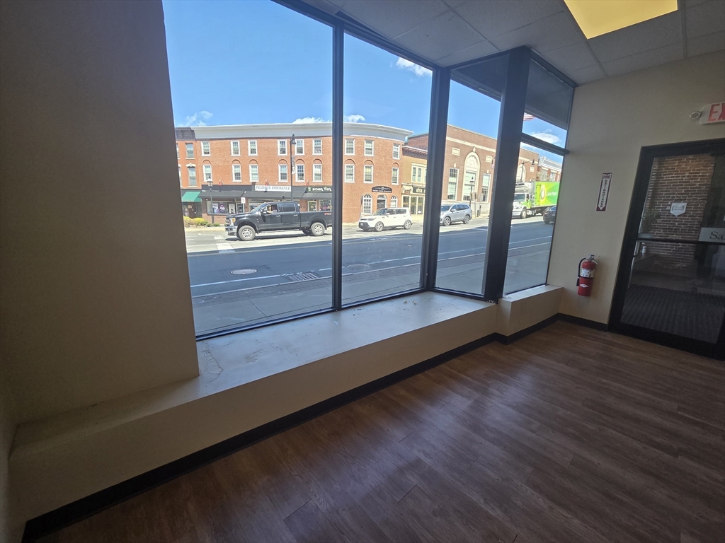 1 Main St, Peabody, Massachusetts, ,Commercial Lease,For Rent,Main St,73506822