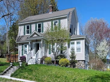 4 Longfellow Rd, Worcester, Massachusetts, 3 Bedrooms Bedrooms, 7 Rooms Rooms,1.5 BathroomsBathrooms,Residential,For Sale,Longfellow Rd,73506760
