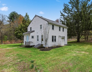 1270 West St, Amherst, Massachusetts, 4 Bedrooms Bedrooms, 7 Rooms Rooms,1.5 BathroomsBathrooms,Residential,For Sale,West St,73506704