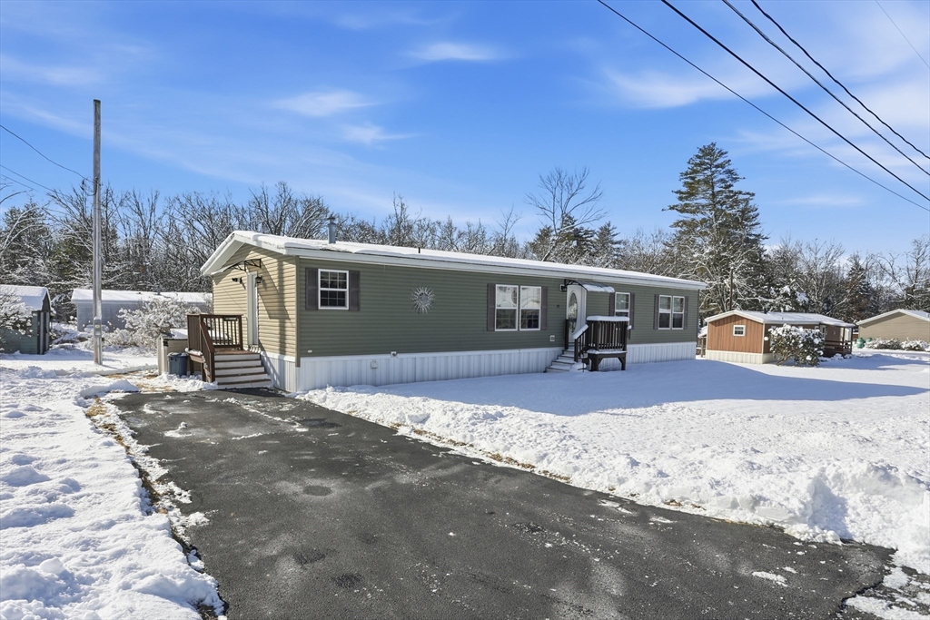 30 Winter Street, Salem, New Hampshire, 2 Bedrooms Bedrooms, 6 Rooms Rooms,2 BathroomsBathrooms,Residential,For Sale,Winter Street,73476477