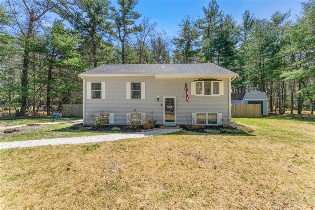 49 Oak St, Pembroke, Massachusetts, 3 Bedrooms Bedrooms, 8 Rooms Rooms,2 BathroomsBathrooms,Residential,For Sale,Oak St,73506748