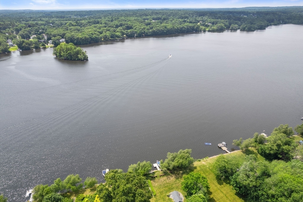 269 Bullard Street, Walpole, Massachusetts, 3 Bedrooms Bedrooms, 8 Rooms Rooms,3.5 BathroomsBathrooms,Residential,For Sale,Bullard Street,73506879