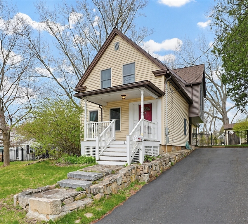 24 Cedar St, Hopkinton, Massachusetts, 3 Bedrooms Bedrooms, 6 Rooms Rooms,2 BathroomsBathrooms,Residential,For Sale,Cedar St,73506953