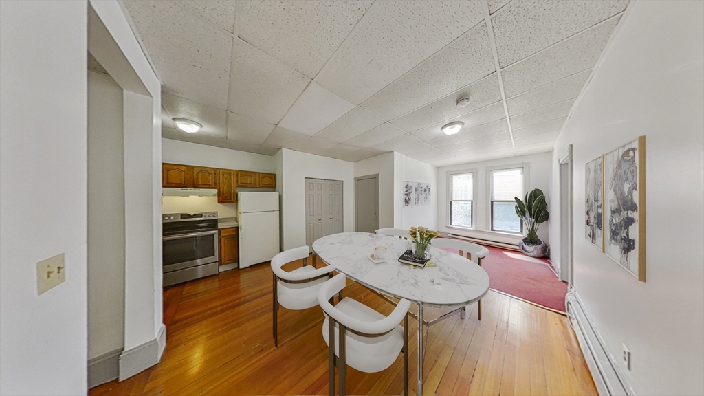 1536-1542 Tremont, Boston, Massachusetts, 3 Bedrooms Bedrooms, 5 Rooms Rooms,1 BathroomBathrooms,Residential Lease,For Rent,Tremont,73507012