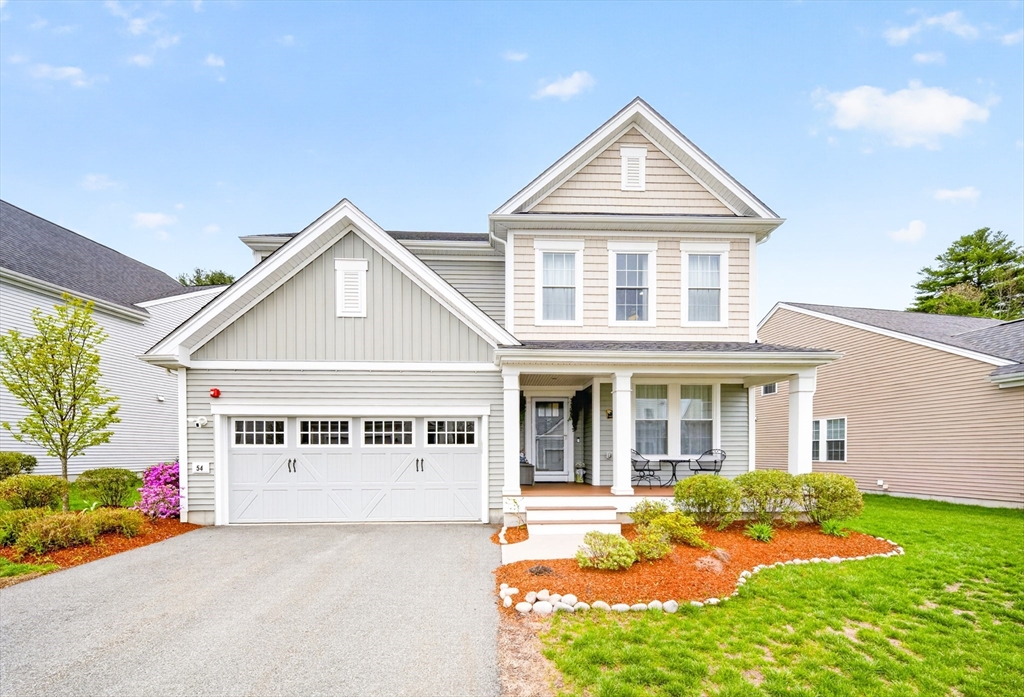 54 Cherry Ln, Hopkinton, Massachusetts, 3 Bedrooms Bedrooms, 9 Rooms Rooms,3 BathroomsBathrooms,Residential,For Sale,Cherry Ln,73507028