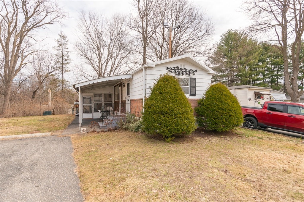239 Ayer Rd, Littleton, Massachusetts, 2 Bedrooms Bedrooms, 4 Rooms Rooms,1 BathroomBathrooms,Residential,For Sale,Ayer Rd,73495644