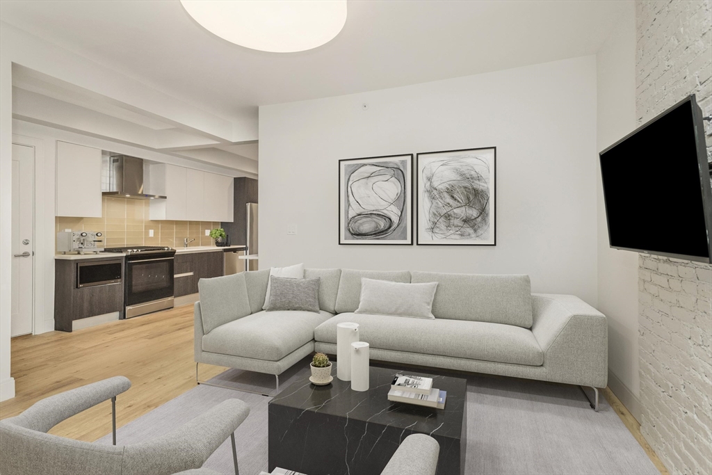 178 Saint Alphonsus Street, Boston, Massachusetts, 4 Bedrooms Bedrooms, 7 Rooms Rooms,2 BathroomsBathrooms,Residential Lease,For Rent,Saint Alphonsus Street,73507061
