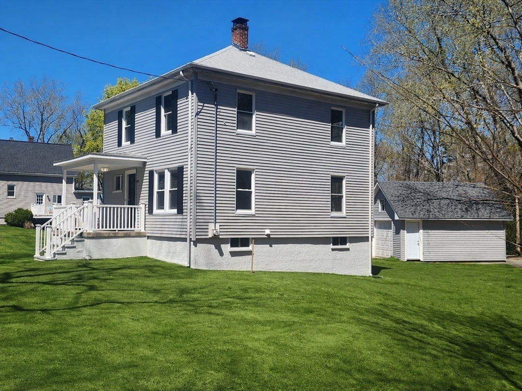 30 Grant Str, West Bridgewater, Massachusetts, 3 Bedrooms Bedrooms, 7 Rooms Rooms,1.5 BathroomsBathrooms,Residential,For Sale,Grant Str,73507062