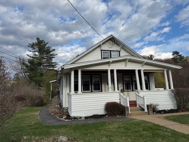 5 Salem Street, Spencer, Massachusetts, 5 Bedrooms Bedrooms, 9 Rooms Rooms,2 BathroomsBathrooms,Residential,For Sale,Salem Street,73502442