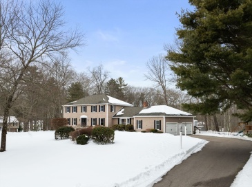 3 Niantic Street, Medfield, Massachusetts, 4 Bedrooms Bedrooms, 11 Rooms Rooms,2.5 BathroomsBathrooms,Residential,For Sale,Niantic Street,73480495 3 Niantic Street, Medfield, Massachusetts, 4 Bedrooms Bedrooms, 11 Rooms Rooms,2.5 BathroomsBathrooms,Residential,For Sale,Niantic Street,73480495