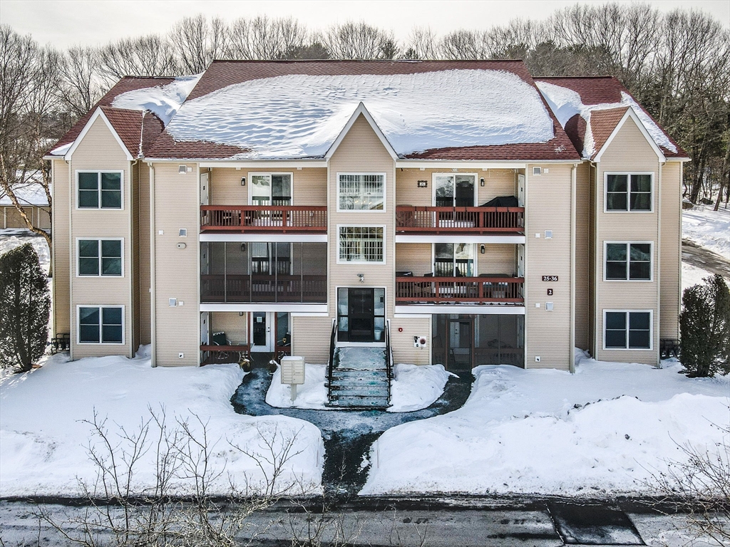 29 Randolph Dr, Tewksbury, Massachusetts, 2 Bedrooms Bedrooms, 5 Rooms Rooms,1 BathroomBathrooms,Residential,For Sale,Randolph Dr,73476475