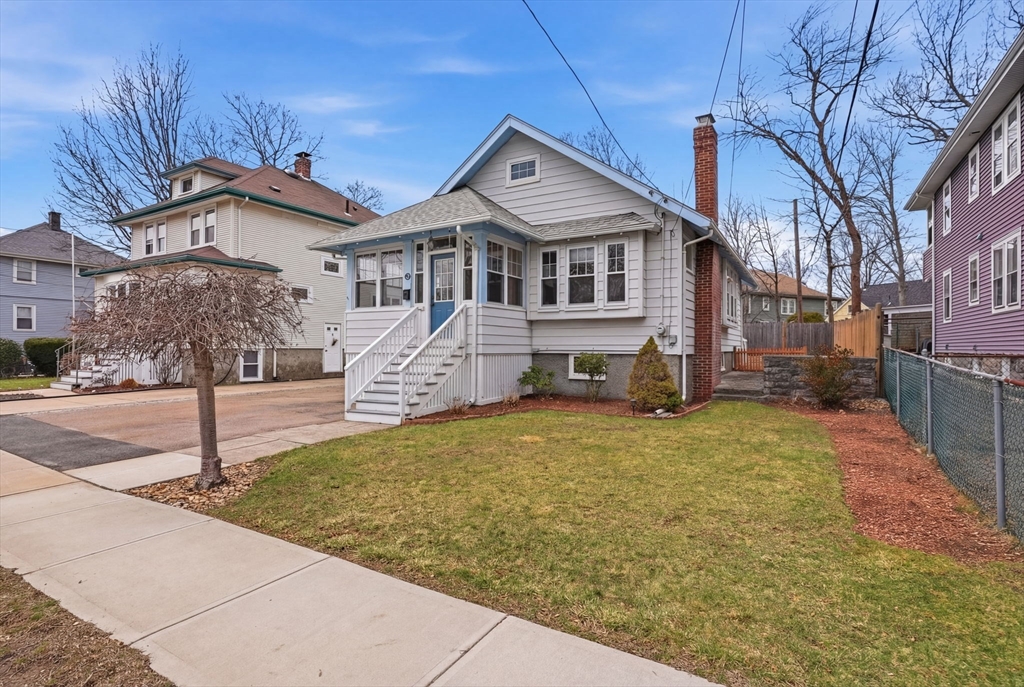 44 Armory St, Quincy, Massachusetts, 2 Bedrooms Bedrooms, 6 Rooms Rooms,1 BathroomBathrooms,Residential,For Sale,Armory St,73490884