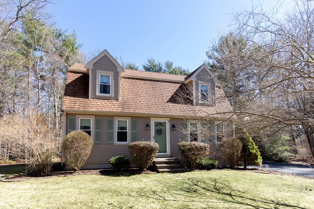 53 Stoney Weir Rd, Halifax, Massachusetts, 3 Bedrooms Bedrooms, 6 Rooms Rooms,1.5 BathroomsBathrooms,Residential,For Sale,Stoney Weir Rd,73488515