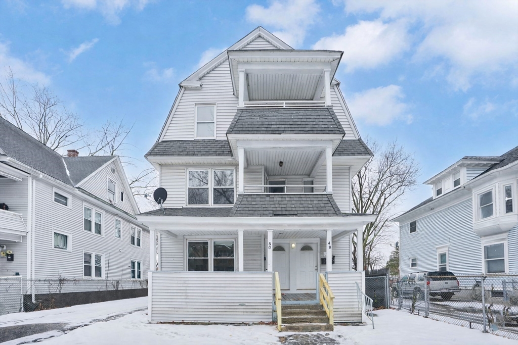 48-50 Dresden St, Springfield, Massachusetts, 9 Bedrooms Bedrooms, 18 Rooms Rooms,3 BathroomsBathrooms,Residential Income,For Sale,Dresden St,73468658