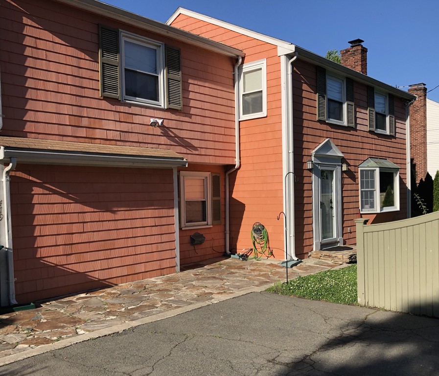 479 Crafts Street, Newton, Massachusetts, 5 Bedrooms Bedrooms, 10 Rooms Rooms,3.5 BathroomsBathrooms,Residential Lease,For Rent,Crafts Street,73487749
