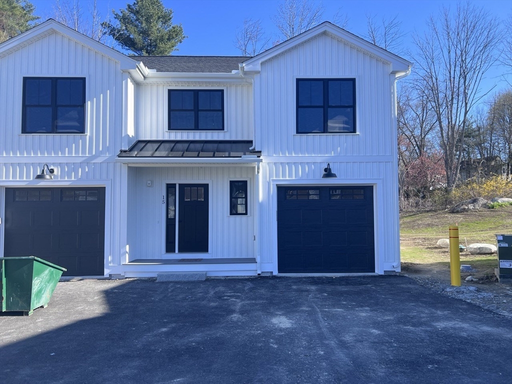 112 Genest St, Dracut, Massachusetts, 3 Bedrooms Bedrooms, 5 Rooms Rooms,2.5 BathroomsBathrooms,Residential,For Sale,Genest St,73494543